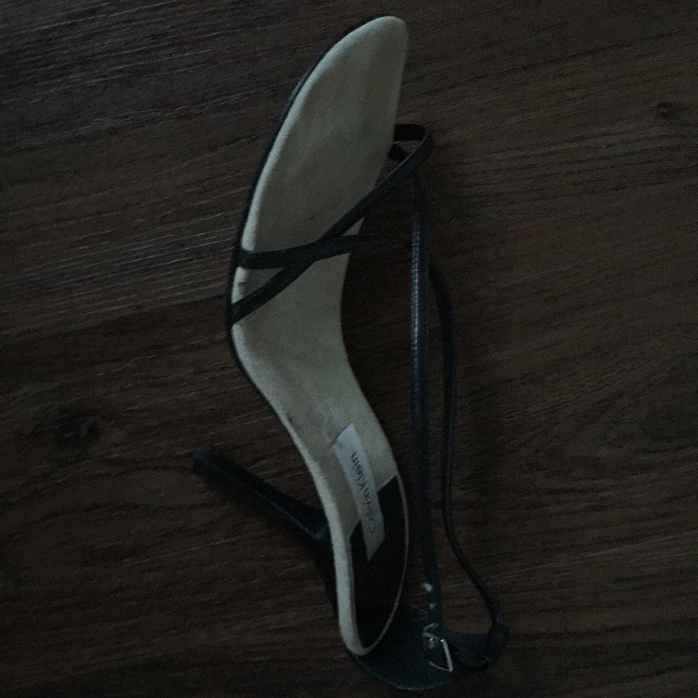 Calvin Klein size 7 1/2